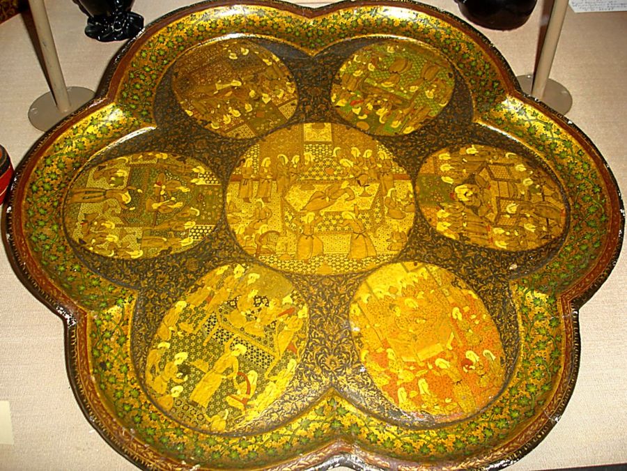 Блюдо. Иран 18 век. Эрмитаж. Фото Лимарева В.Н. 