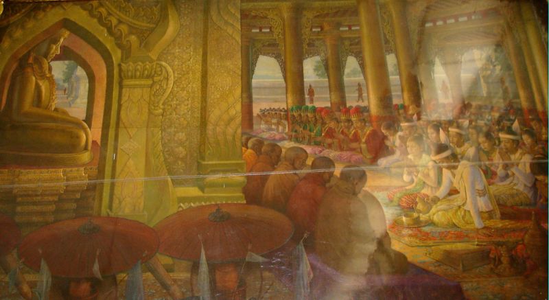 Вокруг постамента с Буддой возводят
храм,король и его подданные преклоняются
перед статуей. Бирманский худ. (фото Лимарева В.Н.)
