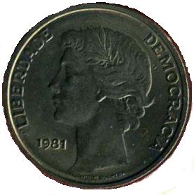 Монета в 25 эскуда с надписью демократия. Из коллекции Лимарева В.Н. 