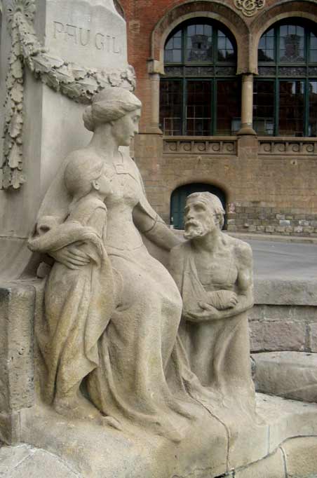  Милосердие (скульптура).  Дворец милосердия. Барселона. Испания.(Фото Лимарева В.Н.)