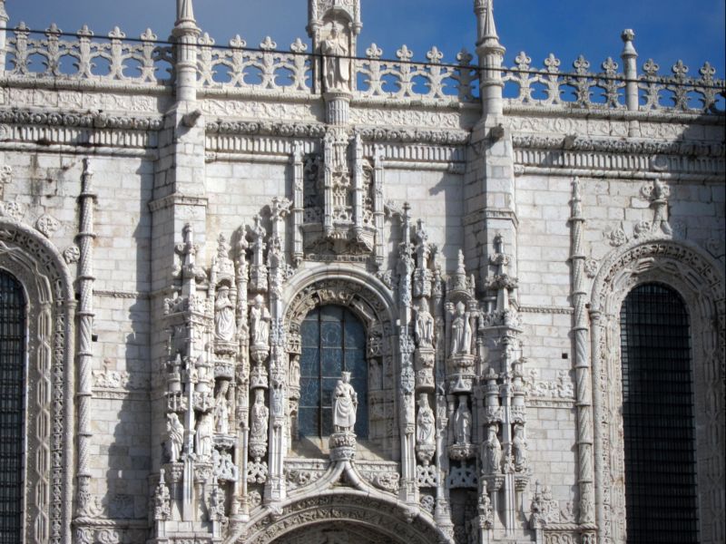 Фасад монастыря иеронимов. Португалия. Фото  Лимарева В.Н. 