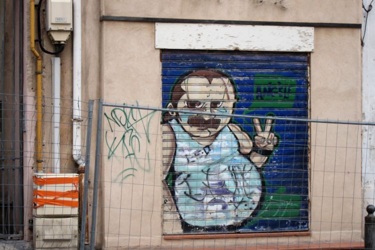 Господин Марсель, приветствует вас. Плакат в центре Марселя. (Фото Лимарева В.Н.)