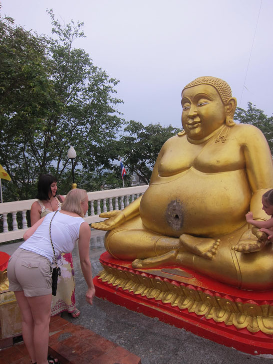  Шоу: попади а живот будды монетой. Паттайя. Таиланд. (Фото Лимарева В.Н.)