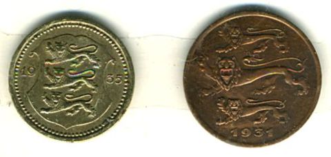 Эстонские монеты (5 и 20 сенти) начала 30 годов 20 века.(увеличено) Из коллекции Лимарева В.Н.
